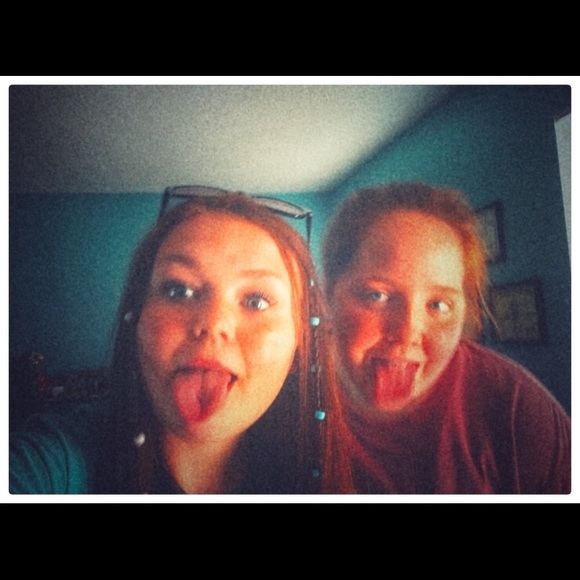 Meet your Posher, Makenzie - Picture 1 of 1